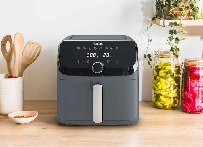 BF EXPRESS: Friteuza cu aer cald <b>Tefal Easy Fry Mega