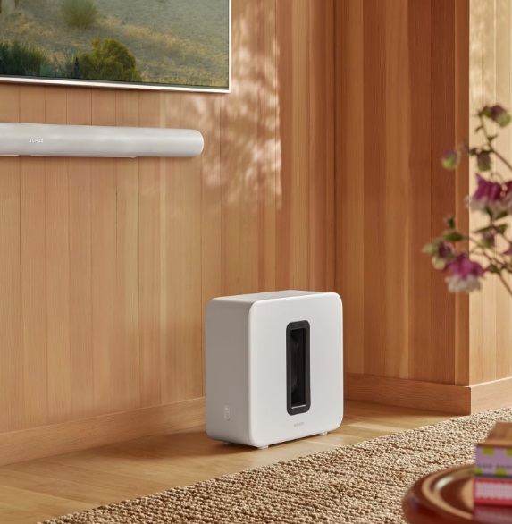 BF EXPRESS: Subwooferul <b>Sonos Sub 4</b>, varianta alb, are acum un