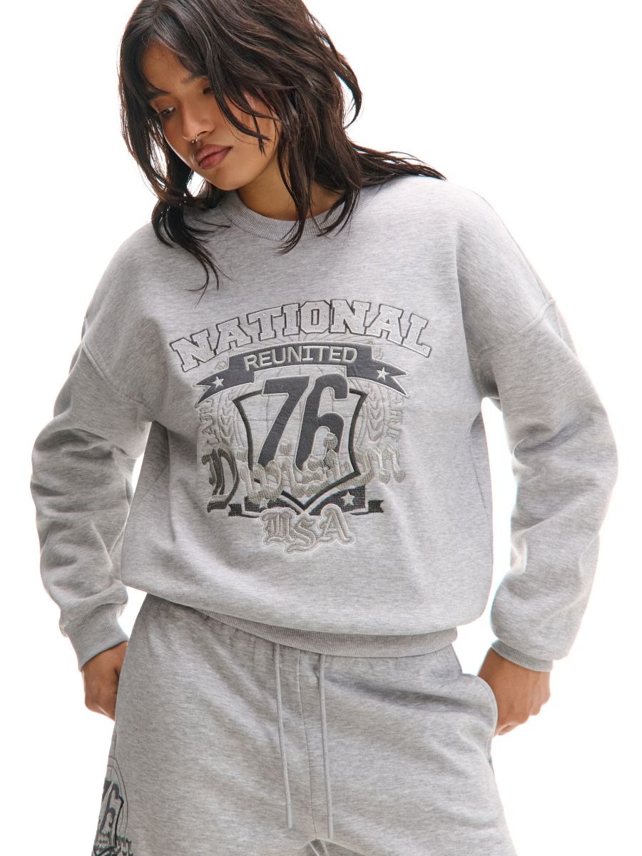 BF EXPRESS: <b>Bluza de trening</b> cu aplicaie, n nuan gri