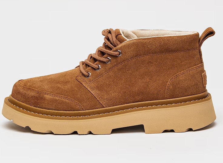 BF EXPRESS: <b>Bocancii chukka</b> din piele ntoars UGG au preul