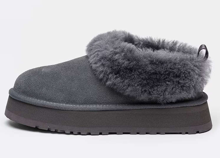 BF EXPRESS: <b>Ghetele UGG </b>din piele ntoars cu blan natural,