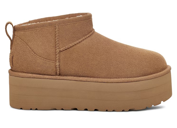 BF EXPRESS: Ghetele slip-on <b>UGG Classic Ultra Mini</b> din piele