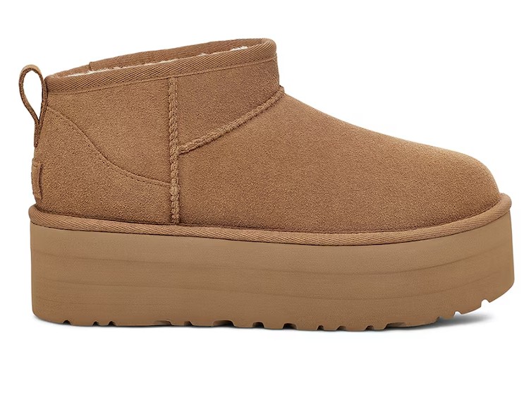 BF EXPRESS: Ghetele slip-on <b>UGG Classic Ultra Mini</b> din piele