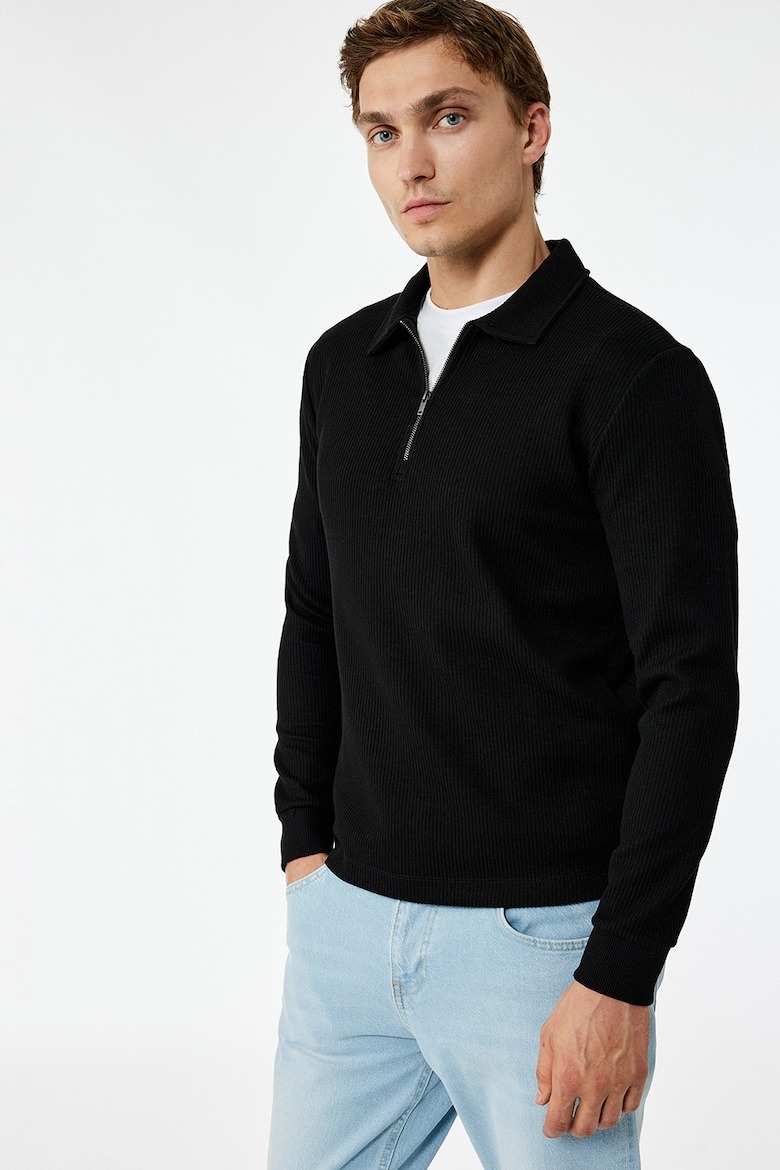 BF EXPRESS: <b>Puloverul striat</b> cu fenta cu fermoar de la KOTON e